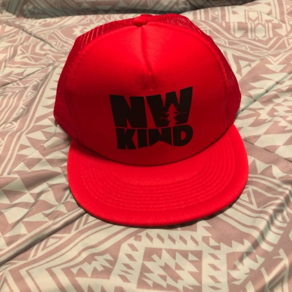 Trucker hat